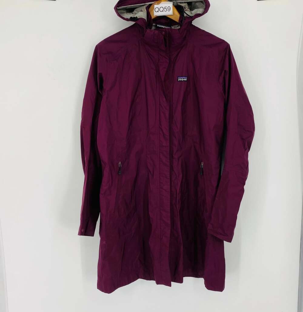 Patagonia Women's Burgundy Long Rain Shadow Shell Jacket M Waterproof Hooded